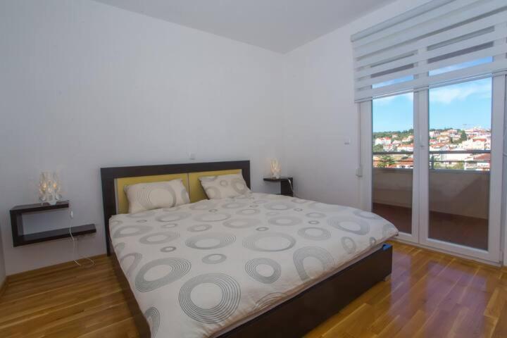 Amazing Apartment**** With Best Sea View In Apartment *