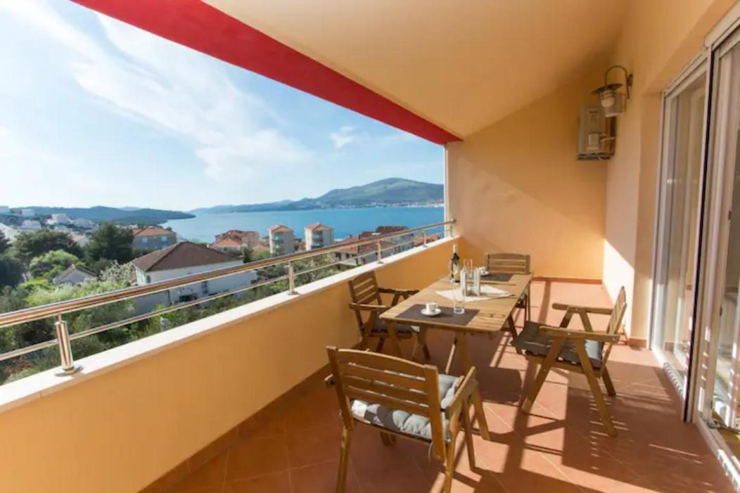 Apartment Amazing Apartment**** With Best Sea View In Trogir